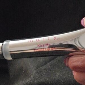 Mally Beauty Kiss Me Tinted Lip Oil
